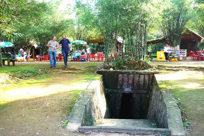 Vinh Moc tunnels