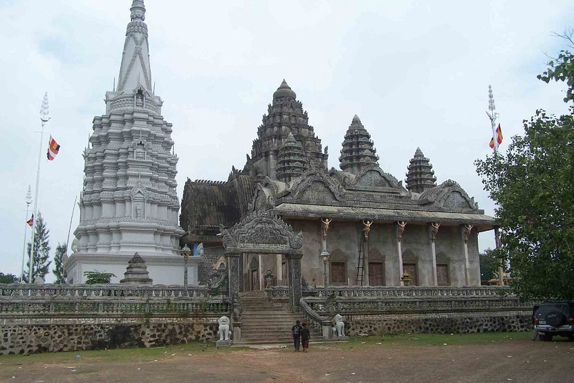 Wat Phnom Temple 