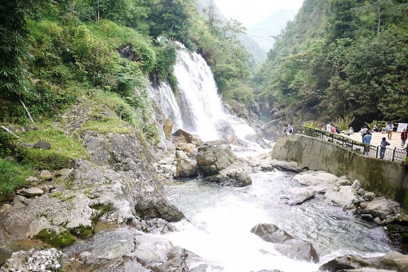 old-hydroelectric-power-station Sapa