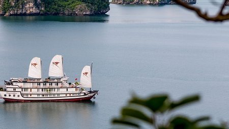 The best 5-star Halong bay cruises in Vietnam