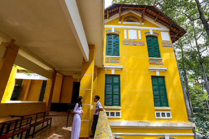 What to see in Saigon: High Schools with French Colonial Architecture