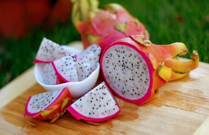 Top 6 strange Vietnamese fruits and how to eat them