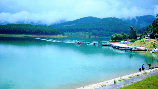 Tuyen Lam Lake