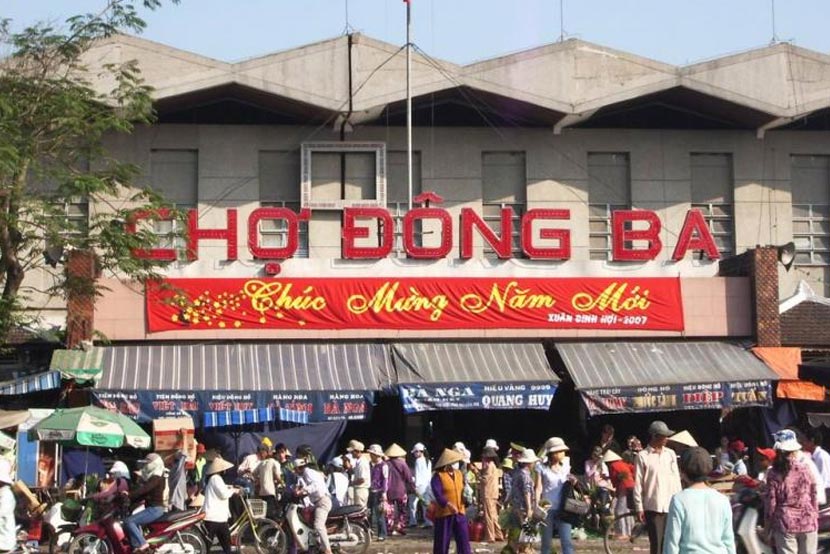 dong-ba-market