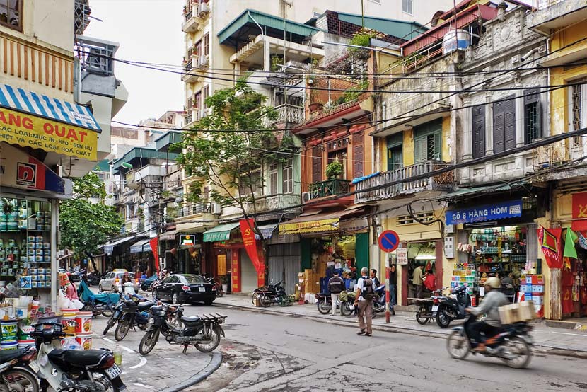 explore-old-quarter-ha-noi