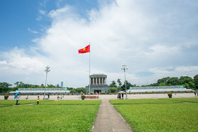 ho-chi-minh-mausoleum-ha-noi