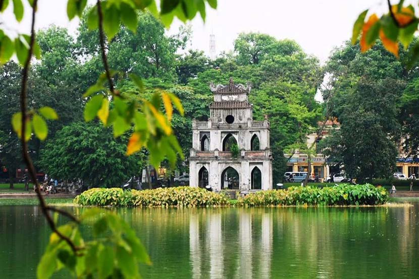 hoan-kiem-lake-ha-noi