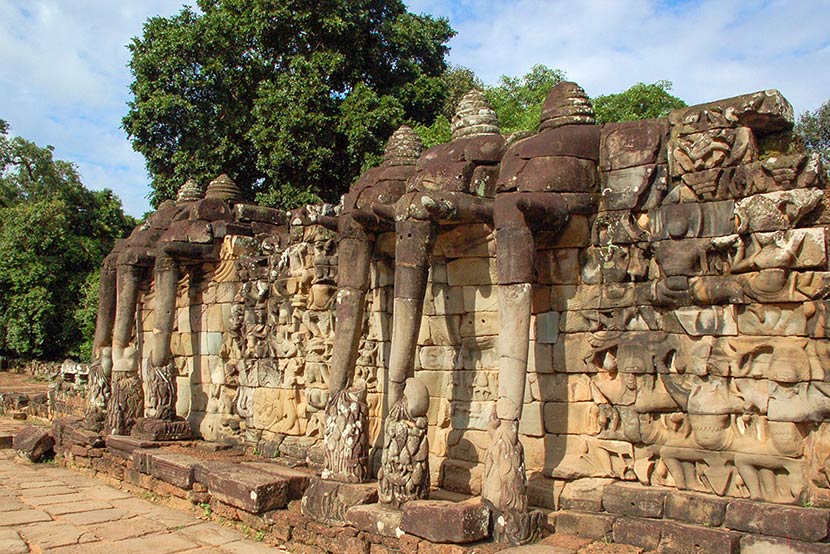 terrace-of-the-elephants-campuchia