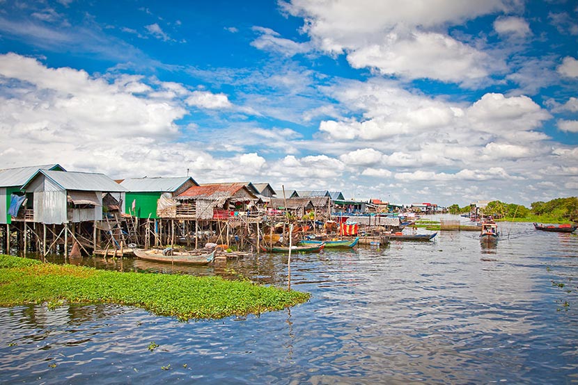 tonle-sap-lake-bluesky-campuchia