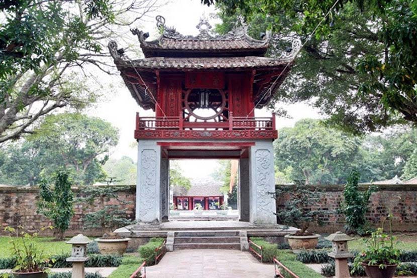 vietnam-university-literature-temple-ha-noi