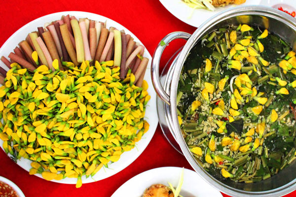 Linh Fish hotpot with Cork Flower