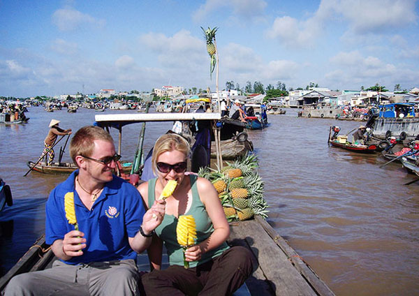 Cai Be Floating Market