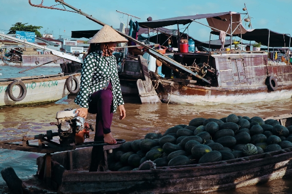 Cai Rang floating market culture.