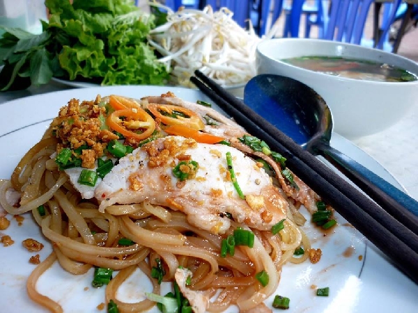 A bowl of chewy Sa Dec-styled noodle in Can Tho