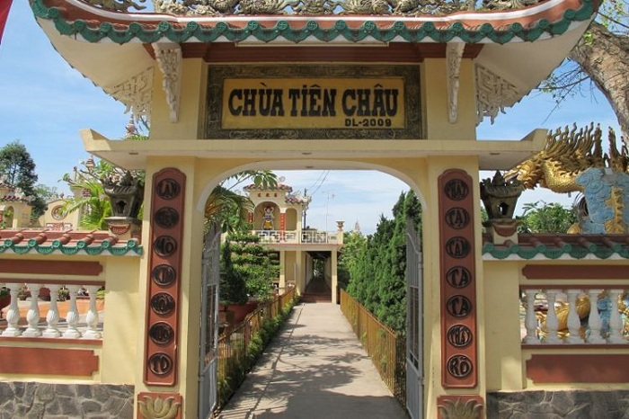 The front of Tien Chau Pagoda 