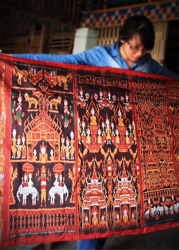 They tell stories through Khmer brocade