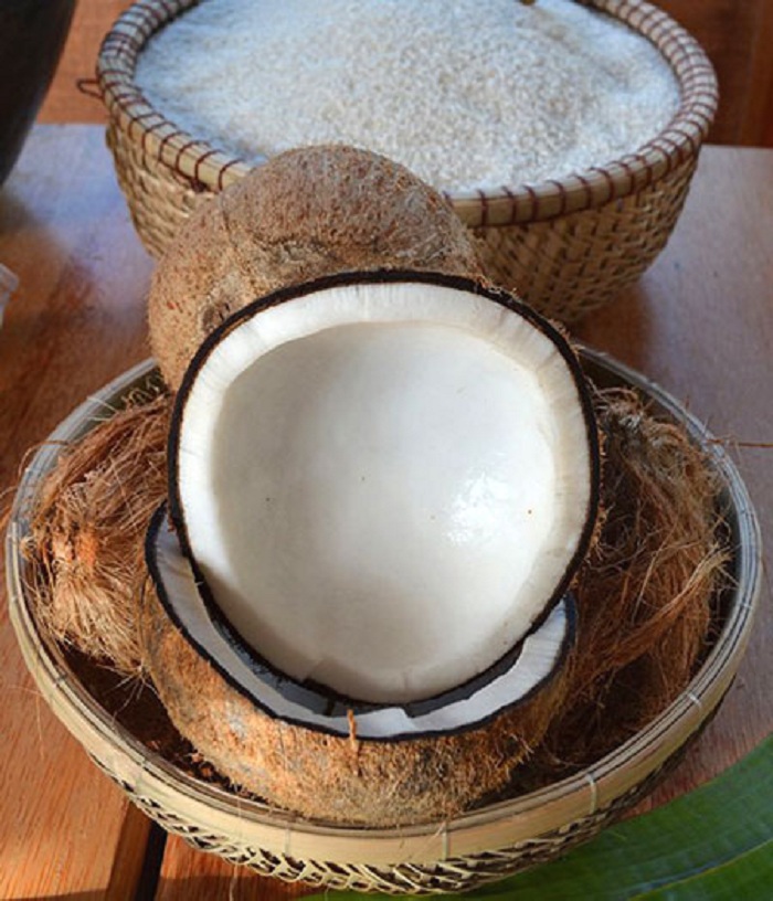 The coconut making rice paper cake should come from Ben Tre